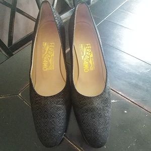Ladies 6.5 B Salvatore Ferragamo Pumps